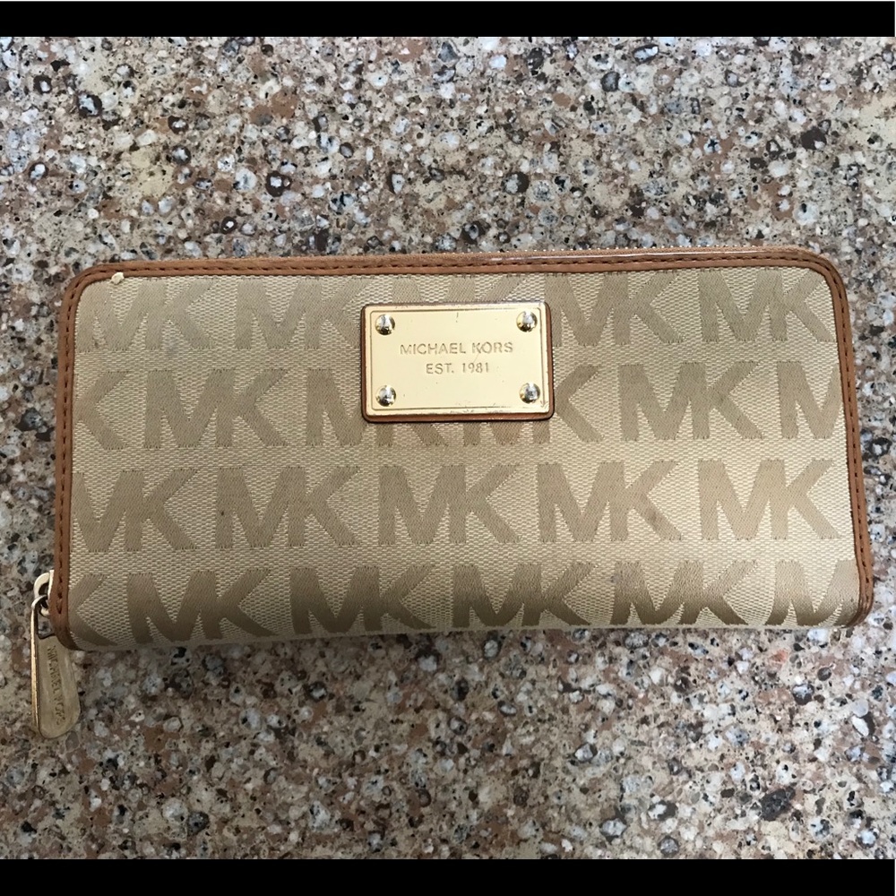 MICHAEL KORS Continental Wallet